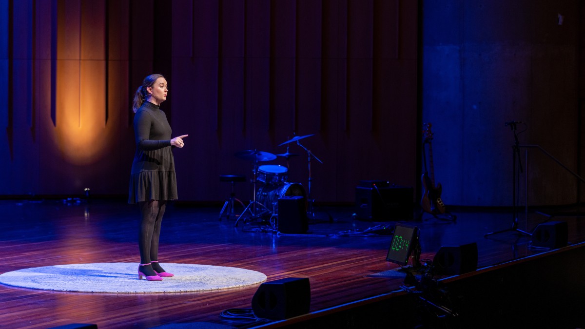 Victoria Thomas presents her 3-Minute-Thesis in 2022.