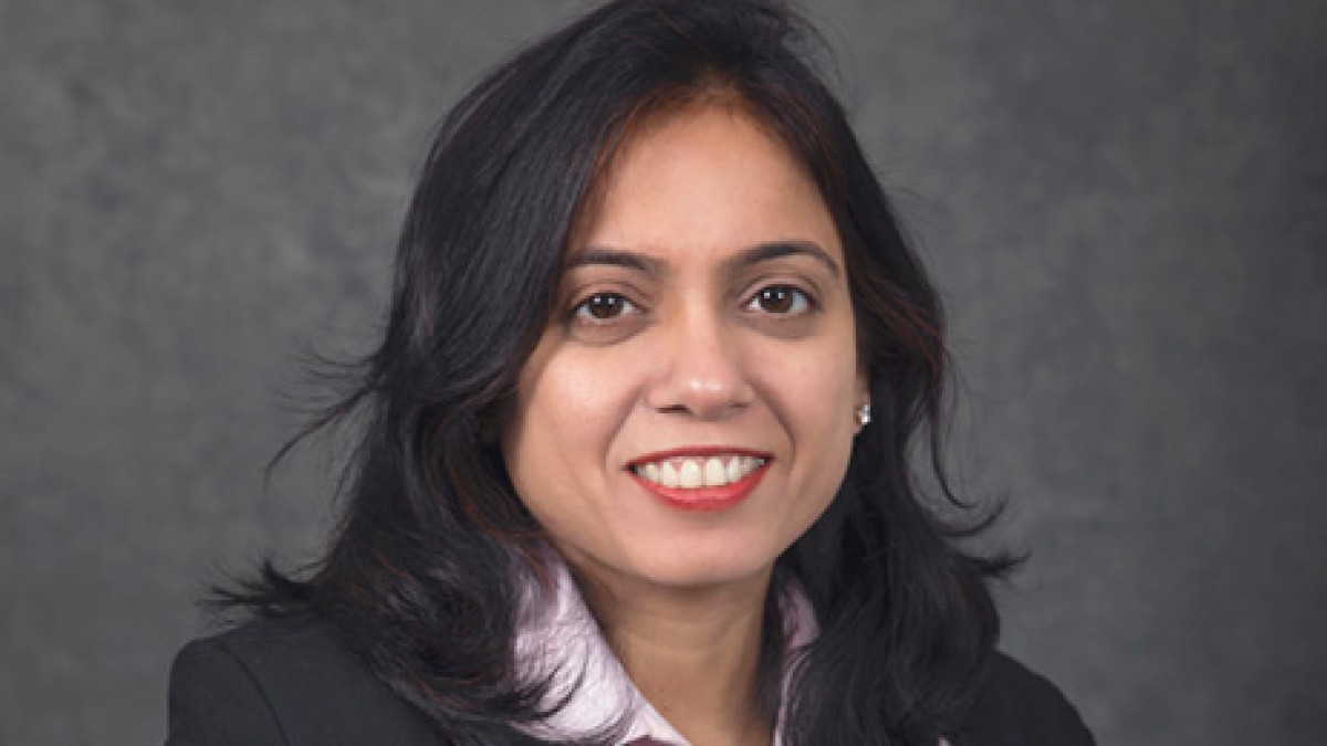 Dr Deepa Singhal
